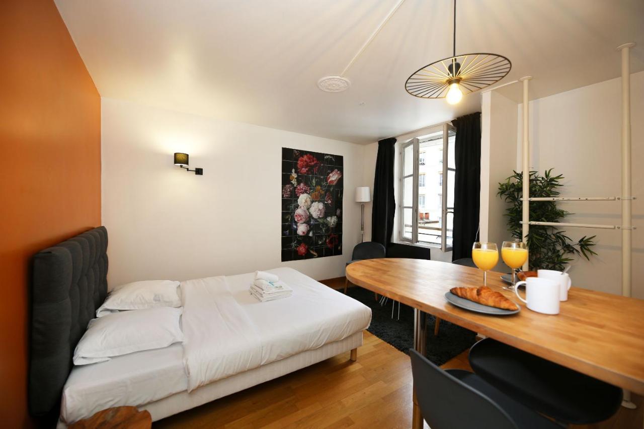 302 - Sejournez Dans Un Studio De Charme A Paris 5 - Flat-Guest Bagian luar foto